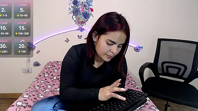 Valeryxs online show from November 18, 8:34 pm