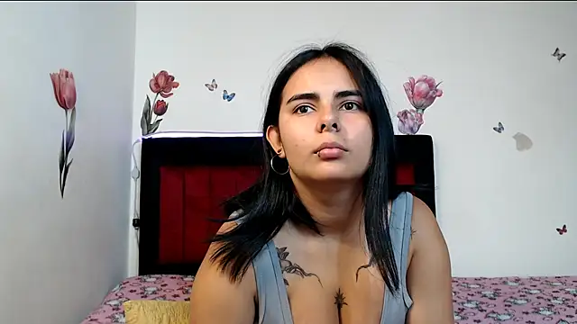 Valeryxs online show from April 10, 3:52 pm