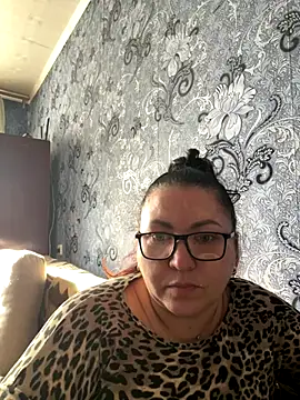 Snapshot of Vilvet777 chatting on October 21, 6:35 am Vilvet777 online show from October 21, 6:35 am