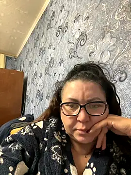 Snapshot of Vilvet777 chatting on October 24, 8:41 pm Vilvet777 online show from October 24, 8:41 pm