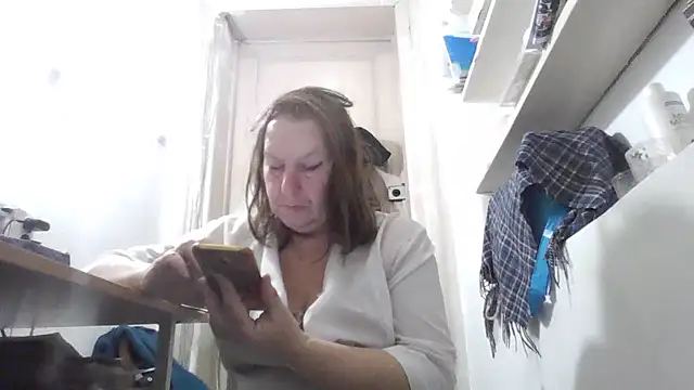 AnnaLive570 online show from February 22, 7:00 am