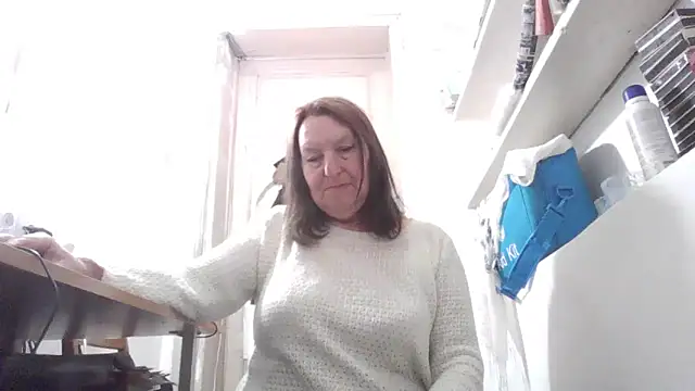 AnnaLive570 online show from March 17, 5:21 am