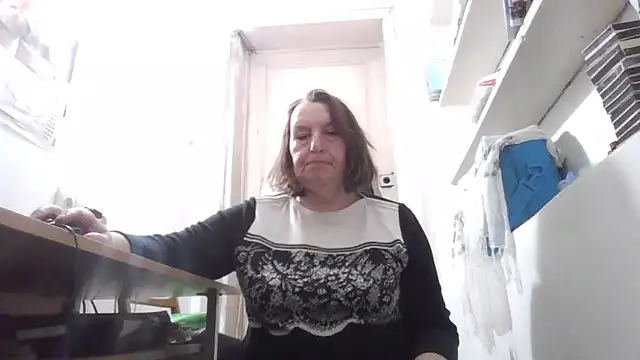 AnnaLive570 online show from March 31, 4:36 am