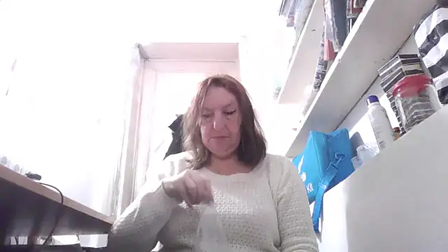 AnnaLive570 online show from March 11, 5:23 am