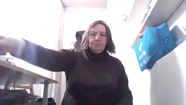 AnnaLive570 online show from April 8, 4:25 am