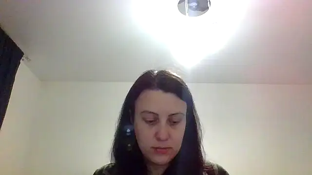Snapshot of Nyrella chatting on November 17, 7:29 pm Nyrella online show from November 17, 7:29 pm