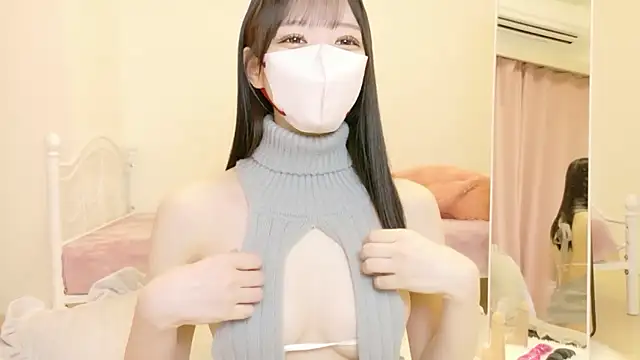 roachan  online show from February 14, 11:32 am