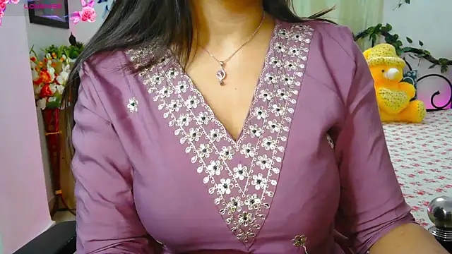 Snapshot of WildDimpi_0 chatting on October 27, 5:47 pm WildDimpi 0 online show from October 27, 5:47 pm