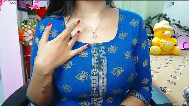 Snapshot of WildDimpi_0 chatting on December 3, 6:29 pm WildDimpi 0 online show from December 3, 6:29 pm