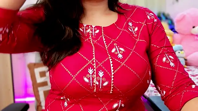 Snapshot of WildDimpi_0 chatting on July 16, 2:47 pm WildDimpi 0 online show from July 16, 2:47 pm