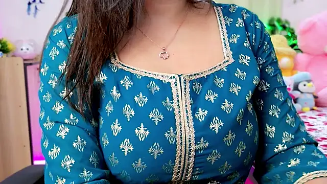 Snapshot of WildDimpi_0 chatting on July 18, 11:30 am WildDimpi 0 online show from July 18, 11:30 am