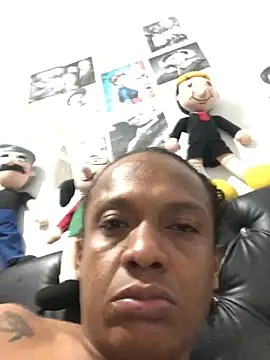 elpeluchenegroxxx3 online show from February 14, 2:01 am