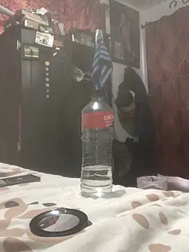 elpeluchenegroxxx3 online show from April 18, 7:58 pm