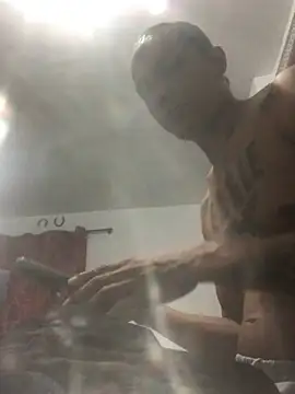 elpeluchenegroxxx3 online show from April 7, 1:51 am