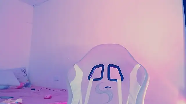 Alice lidell online show from February 5, 5:53 pm