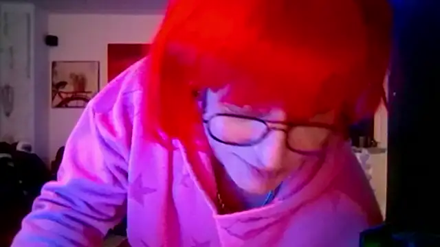 hellgirl1980 online show from April 22, 10:38 pm