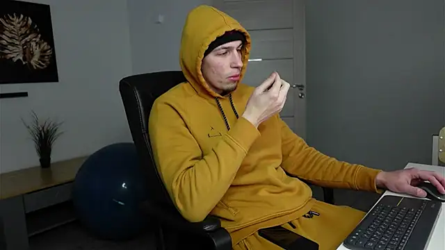 Ryan Dozer online show from February 7, 6:21 am