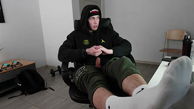 Ryan Dozer online show from February 10, 8:35 am