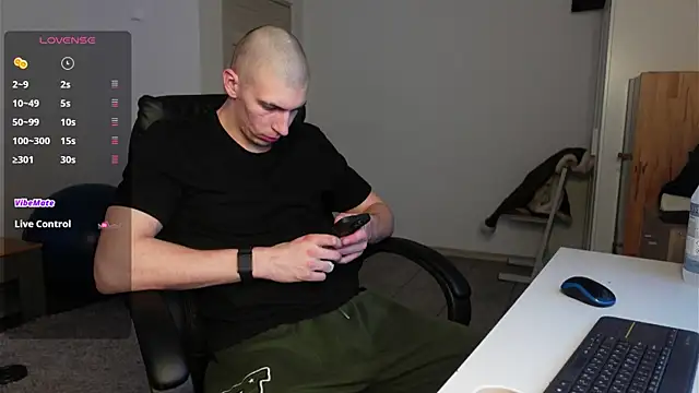 Ryan Dozer online show from January 11, 7:04 am