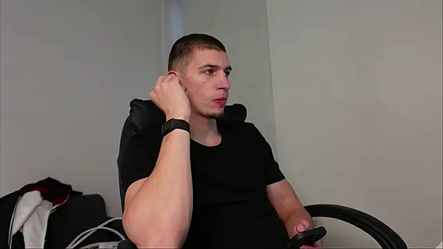 Ryan Dozer online show from October 11, 5:52 am