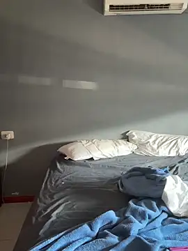 Sashailardi online show from February 5, 7:32 pm