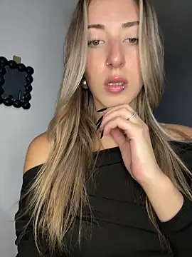 Sashailardi online show from April 5, 11:00 pm