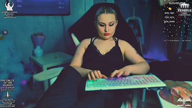 Wounded Goddess  online show from December 17, 3:50 pm