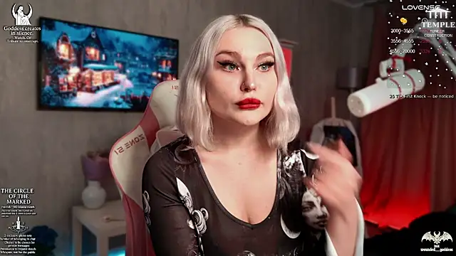 Wounded Goddess  online show from November 19, 6:35 am