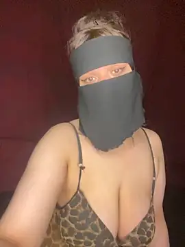 RooVaaN-Xx online show from October 2, 4:27 am