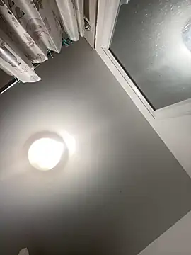 littyleesh1 online show from April 3, 7:48 am