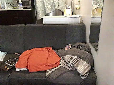 littyleesh1 online show from February 13, 12:43 am