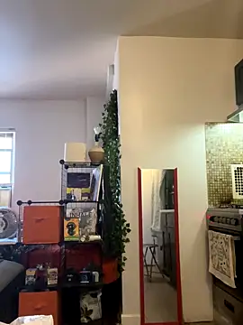 littyleesh1 online show from October 9, 9:15 pm