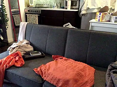 littyleesh1 online show from January 14, 6:55 pm