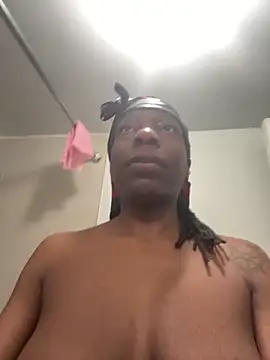 littyleesh1 online show from March 4, 4:42 am