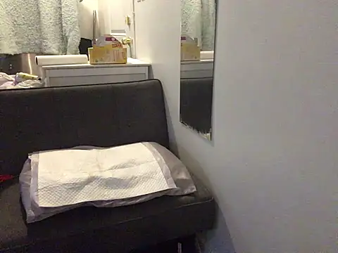 littyleesh1 online show from November 9, 9:08 pm