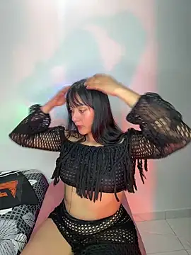 charlottekiss99 online show from April 25, 3:53 pm