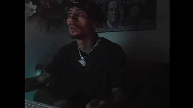 Snapshot of carl_jhonson821 chatting on November 14, 7:12 am carl jhonson821 online show from November 14, 7:12 am