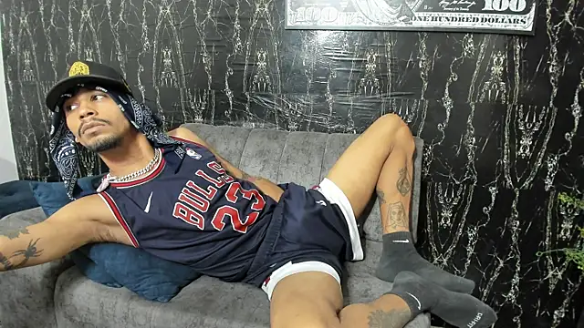 Snapshot of carl_jhonson821 chatting on November 20, 2:07 pm carl jhonson821 online show from November 20, 2:07 pm