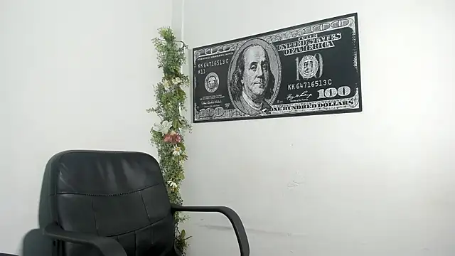 Snapshot of carl_jhonson821 chatting on November 27, 7:09 am carl jhonson821 online show from November 27, 7:09 am