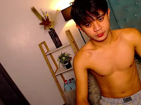 NautyBoyBrazeen 143 online show from December 20, 6:44 pm