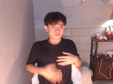 NautyBoyBrazeen 143 online show from March 25, 12:37 pm