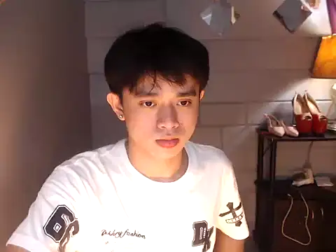 NautyBoyBrazeen 143 online show from March 22, 12:50 pm