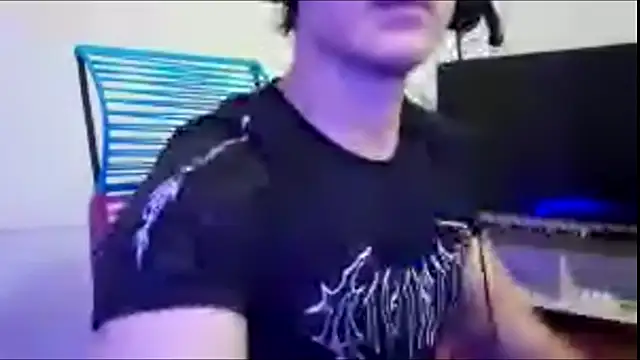 ErickWalton online show from November 24, 4:23 am