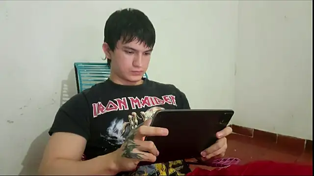 ErickWalton online show from October 20, 4:58 am