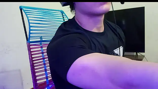 ErickWalton online show from November 27, 6:25 am