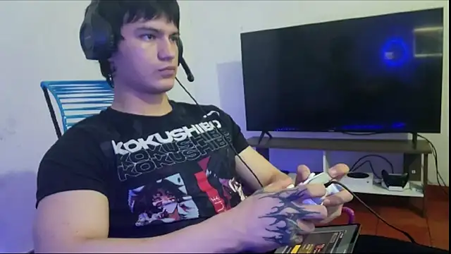 ErickWalton online show from October 29, 5:28 am