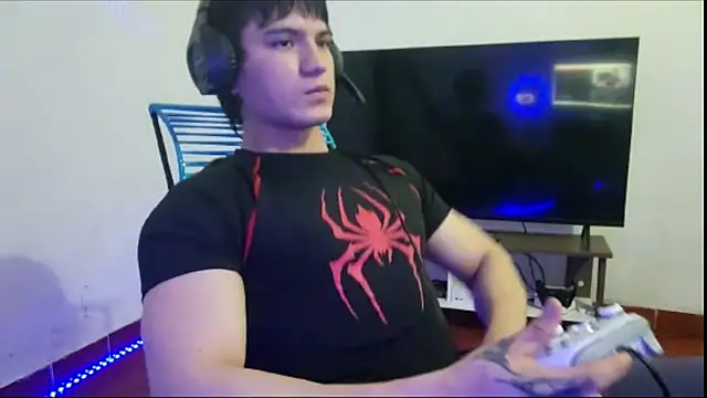 ErickWalton online show from October 26, 2:34 am