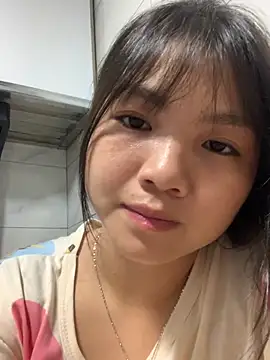 Emlyly-18 online show from September 24, 11:17 am