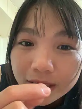 Emlyly-18 online show from September 22, 8:42 am