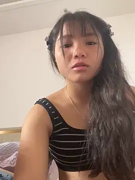 Emlyly-18 online show from September 14, 2:56 am